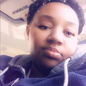 Meet your Posher, Crystal